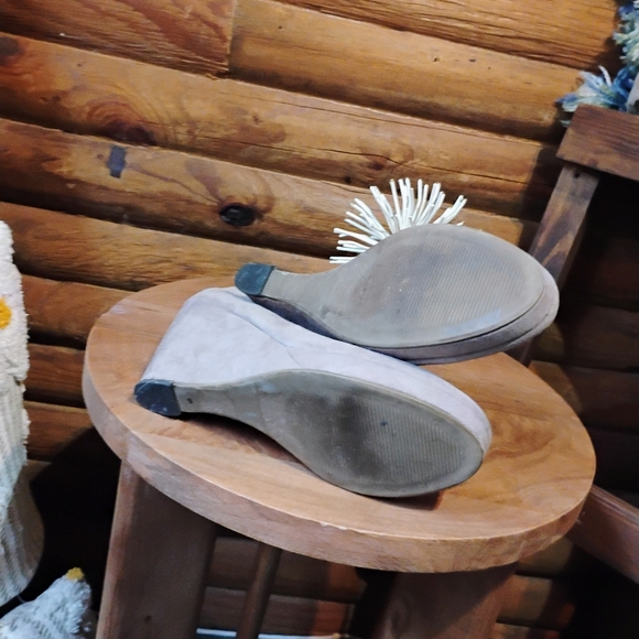 Apt 9 Womens Taupe Beige Faux Suede Wedge - Picture 6 of 7